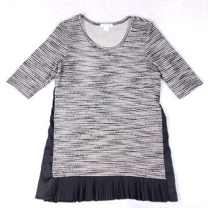 Clu + Willoughby Sweater Dress M Textured Knit Pleated Hem Mixed‎ Media